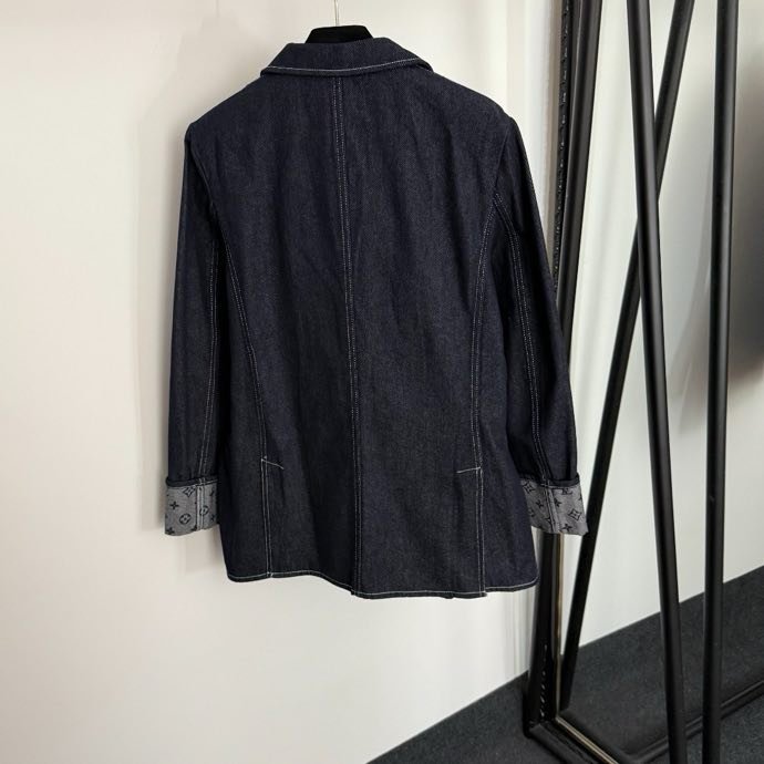 Джинсовый женский костюм фото 9