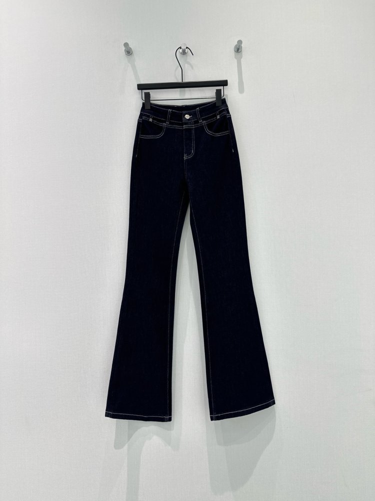 Джинсы клеш женские