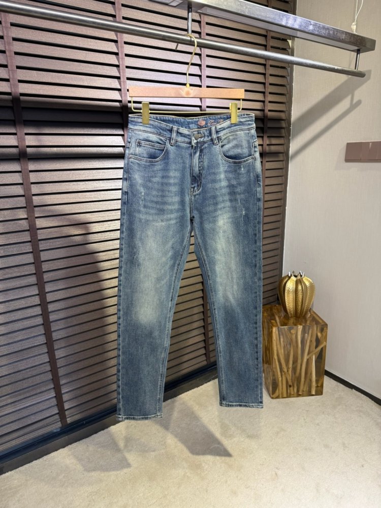 Джинсы мужские