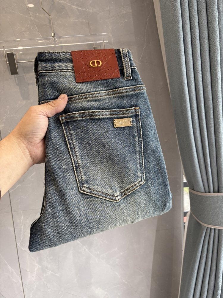 Джинсы мужские