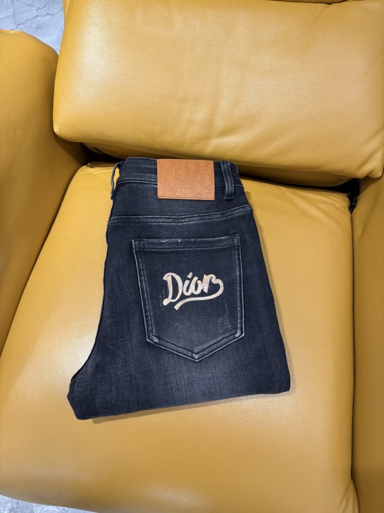 Джинсы мужские