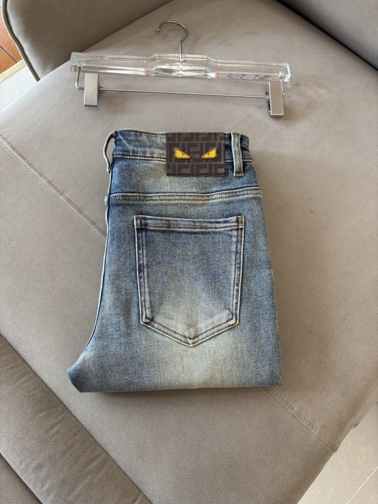 Джинсы мужские