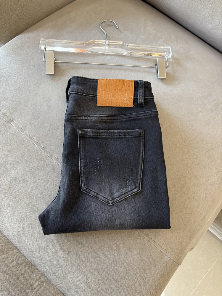 Джинсы мужские