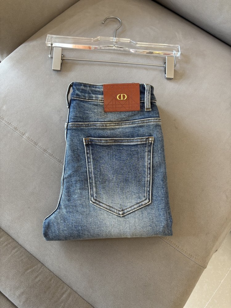 Джинсы мужские