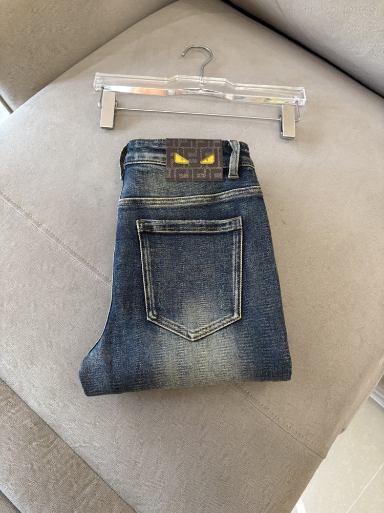 Джинсы мужские