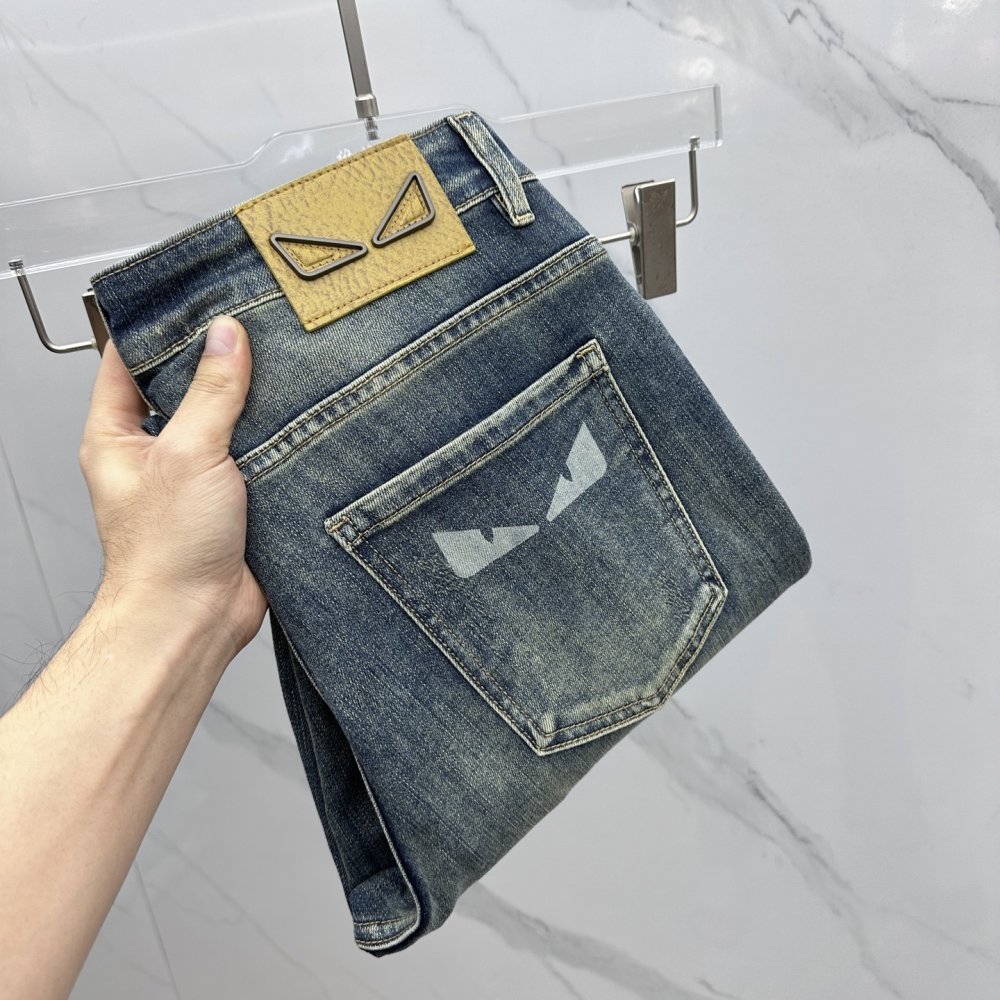 Джинсы мужские