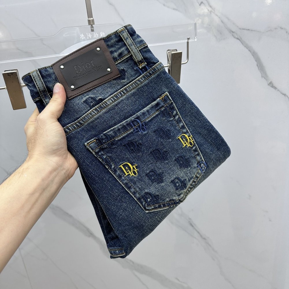 Джинсы мужские