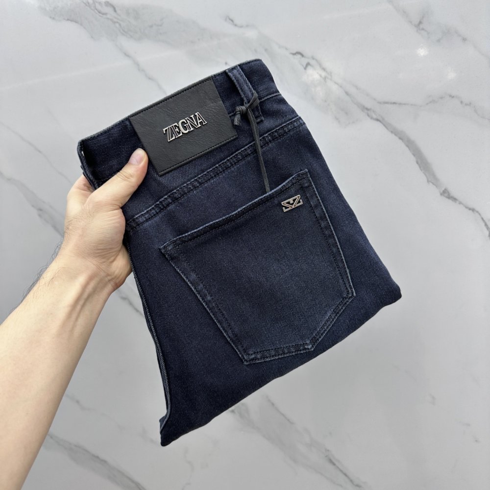 Джинсы мужские