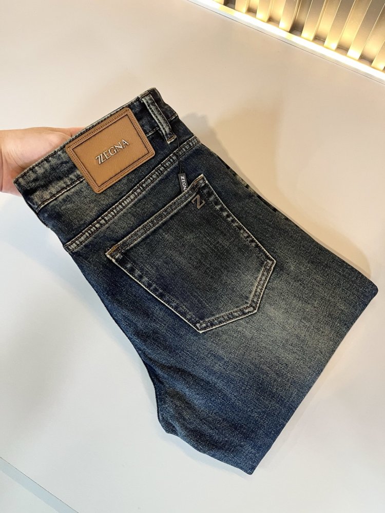 Джинсы мужские