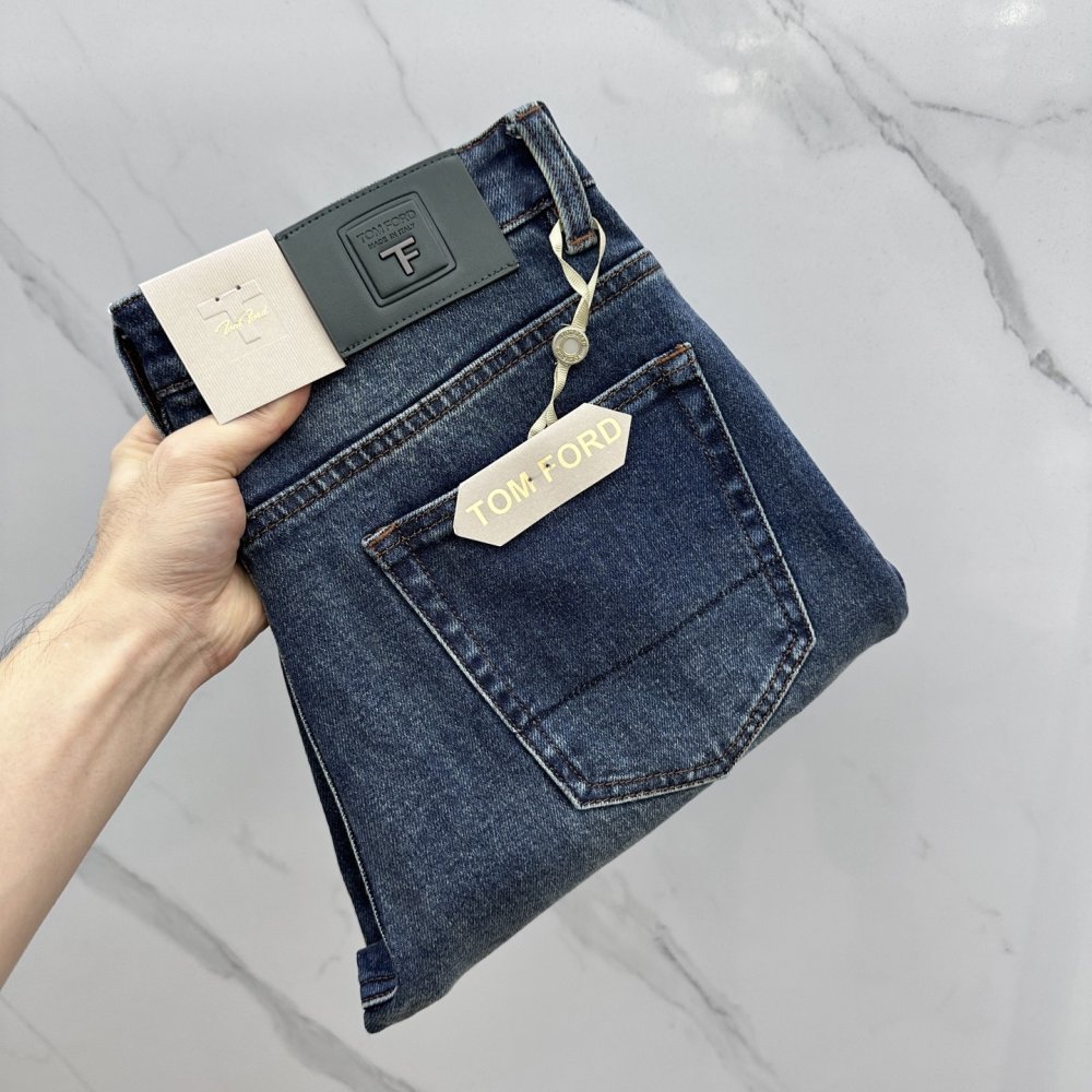 Джинсы мужские