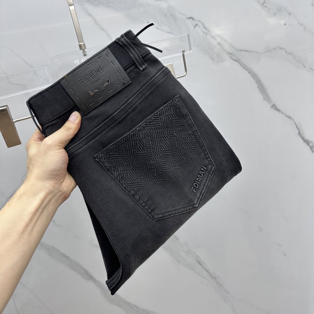 Джинсы мужские