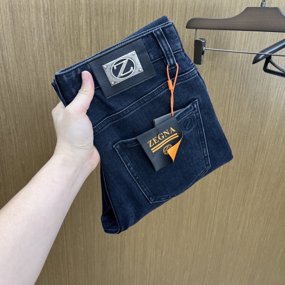 Джинсы мужские