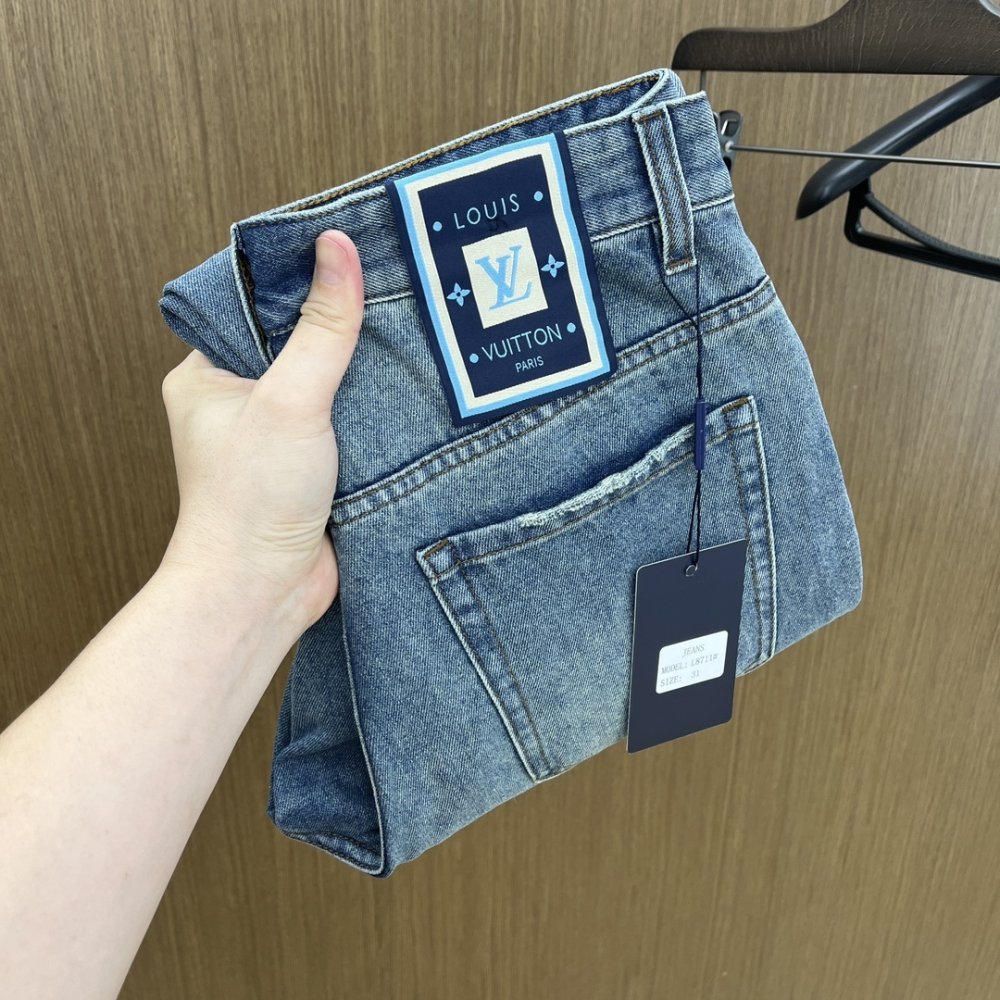 Джинсы мужские