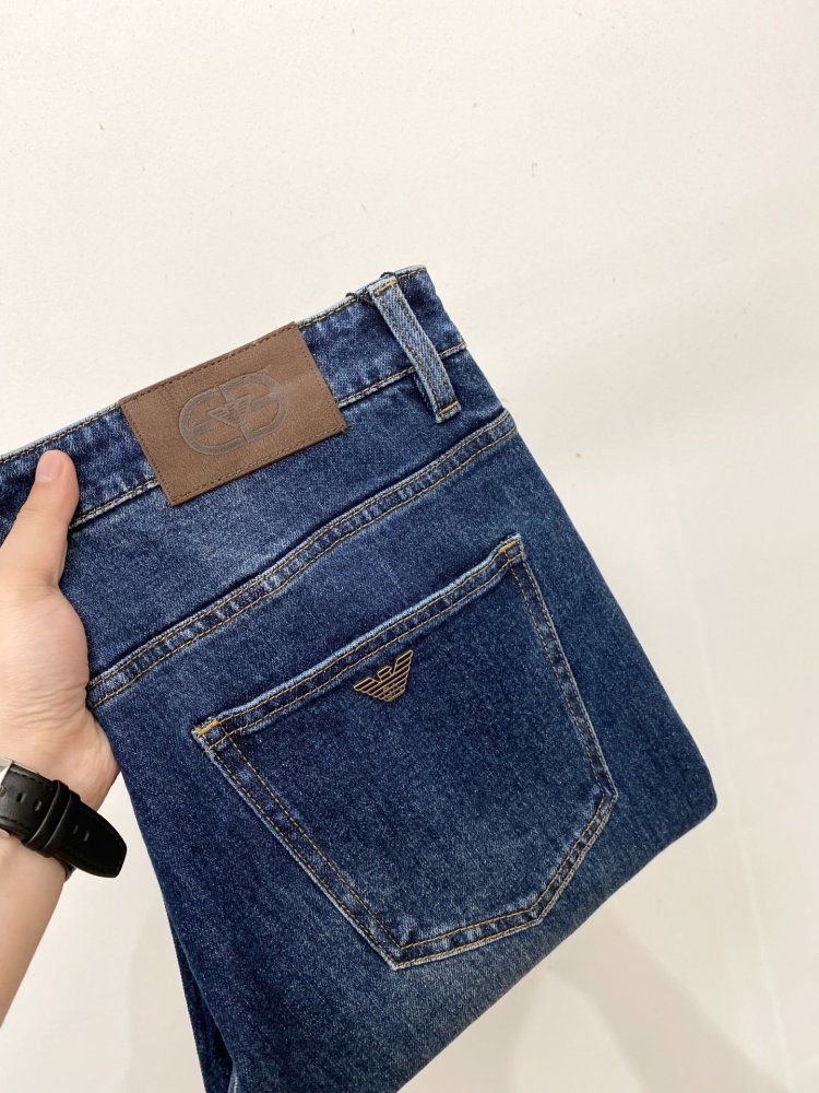 Джинсы мужские