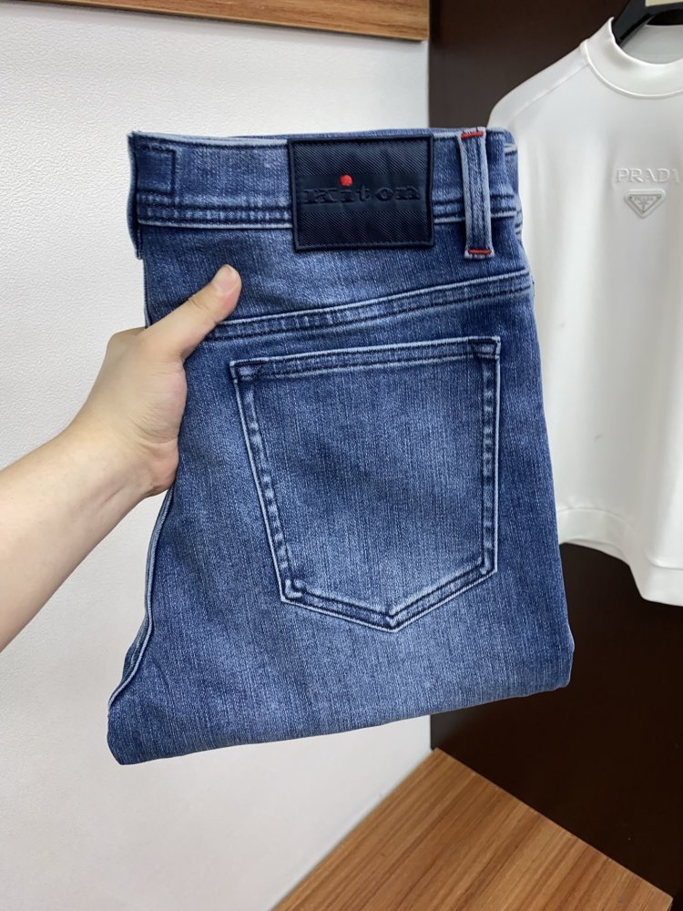 Джинсы мужские