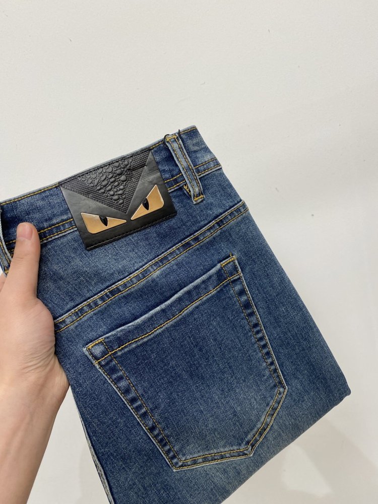 Джинсы мужские