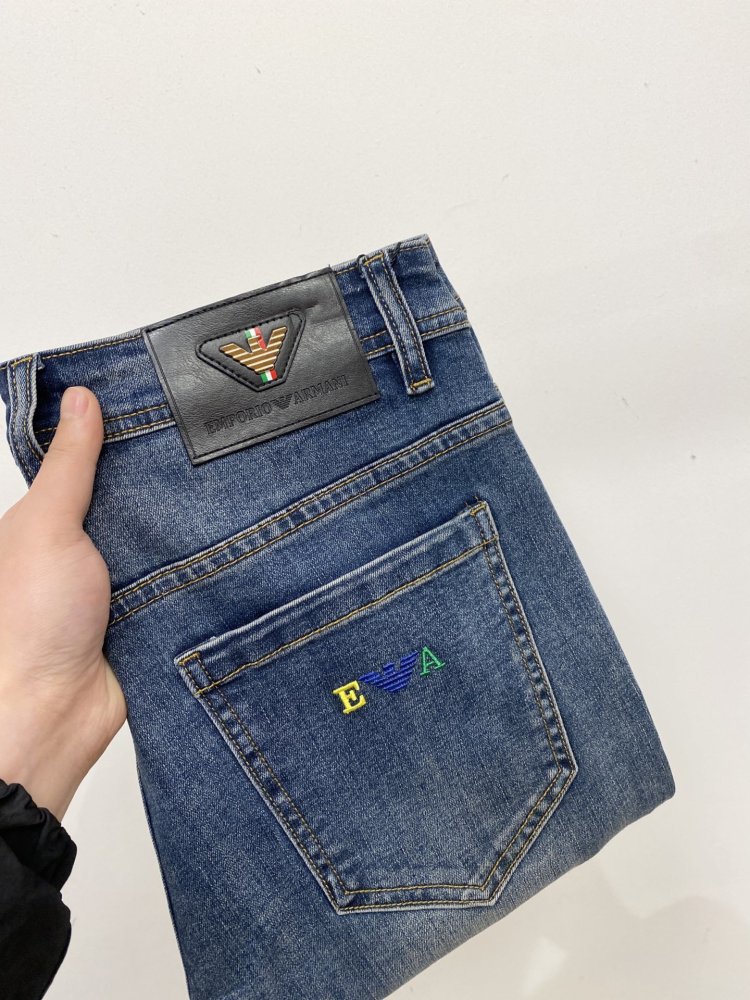 Джинсы мужские