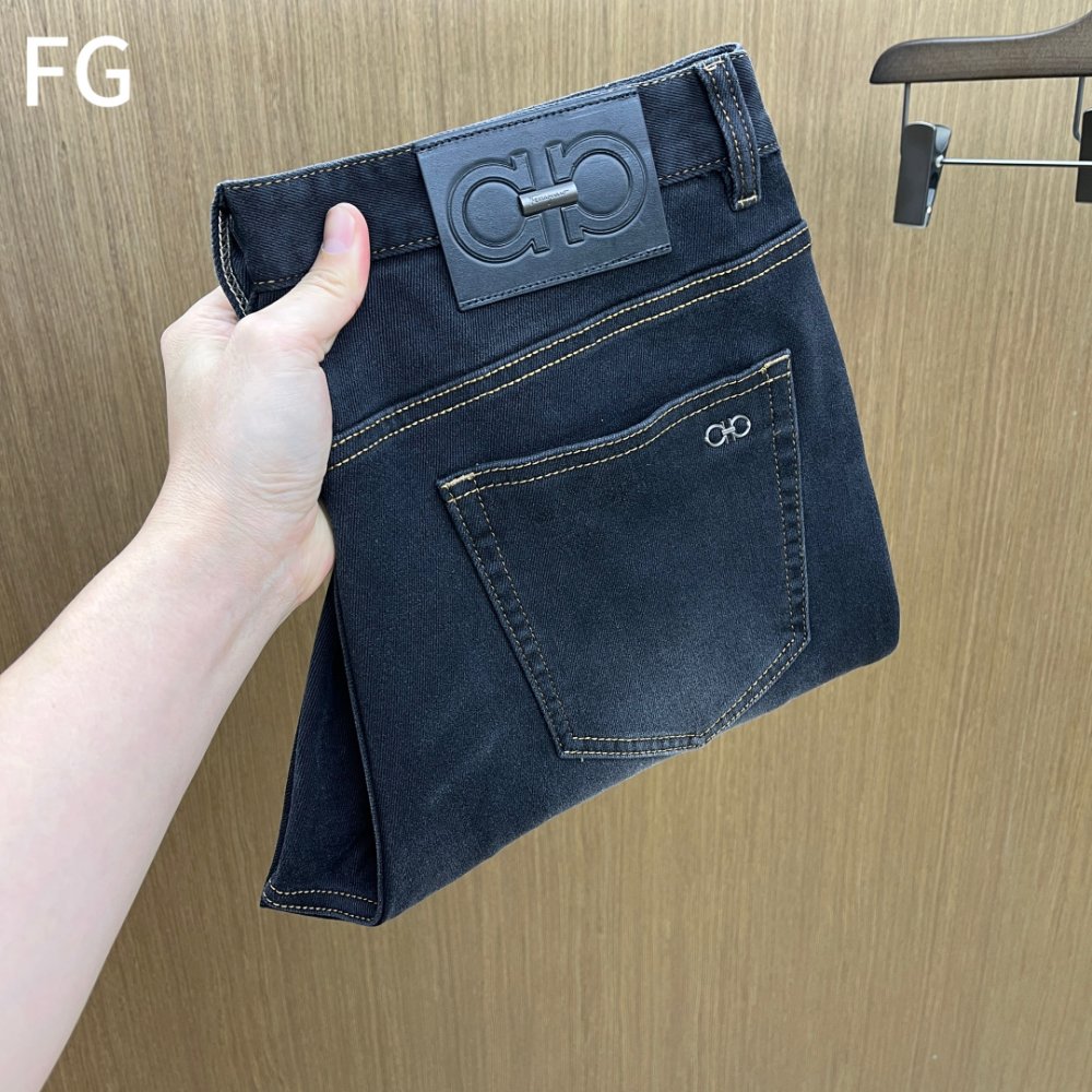 Джинсы мужские