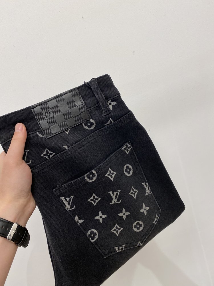 Джинсы мужские