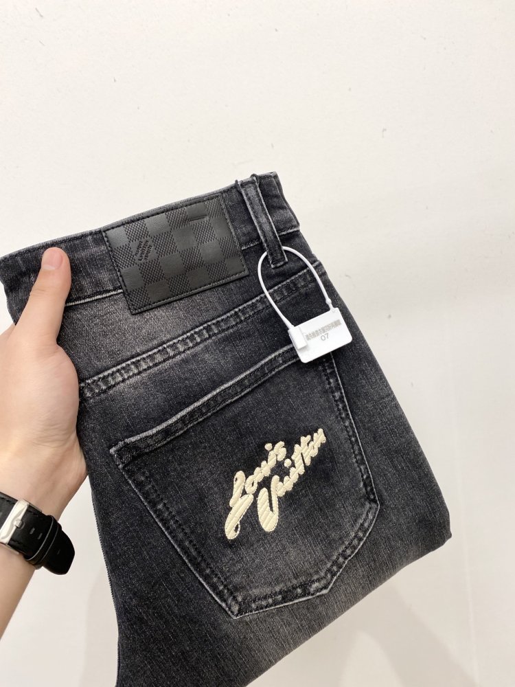 Джинсы мужские