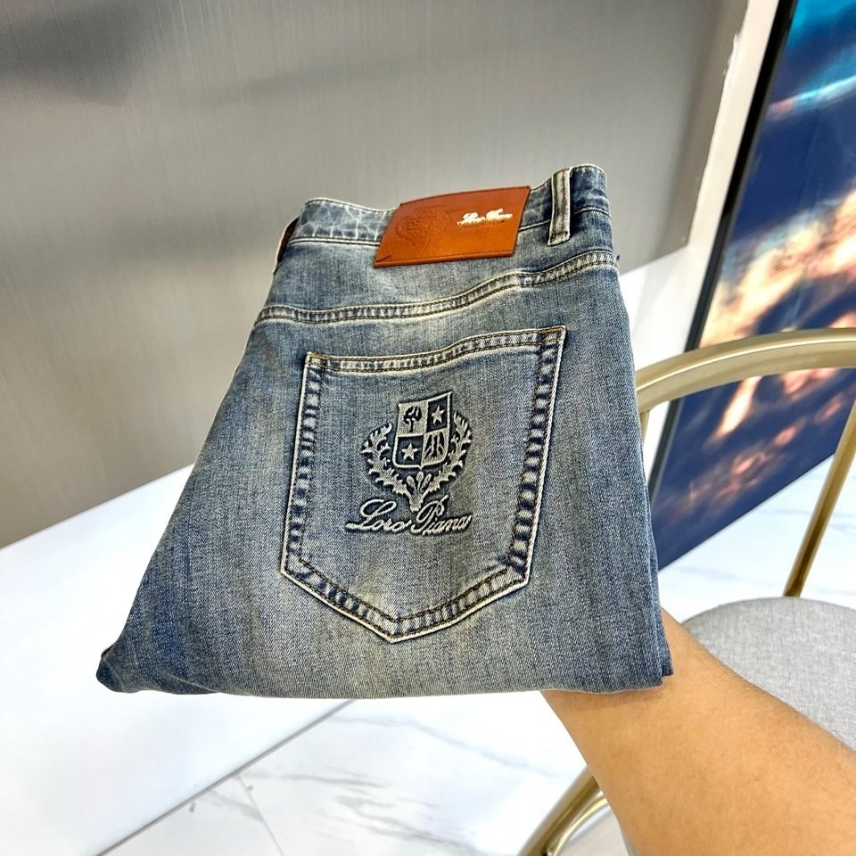 Джинсы мужские