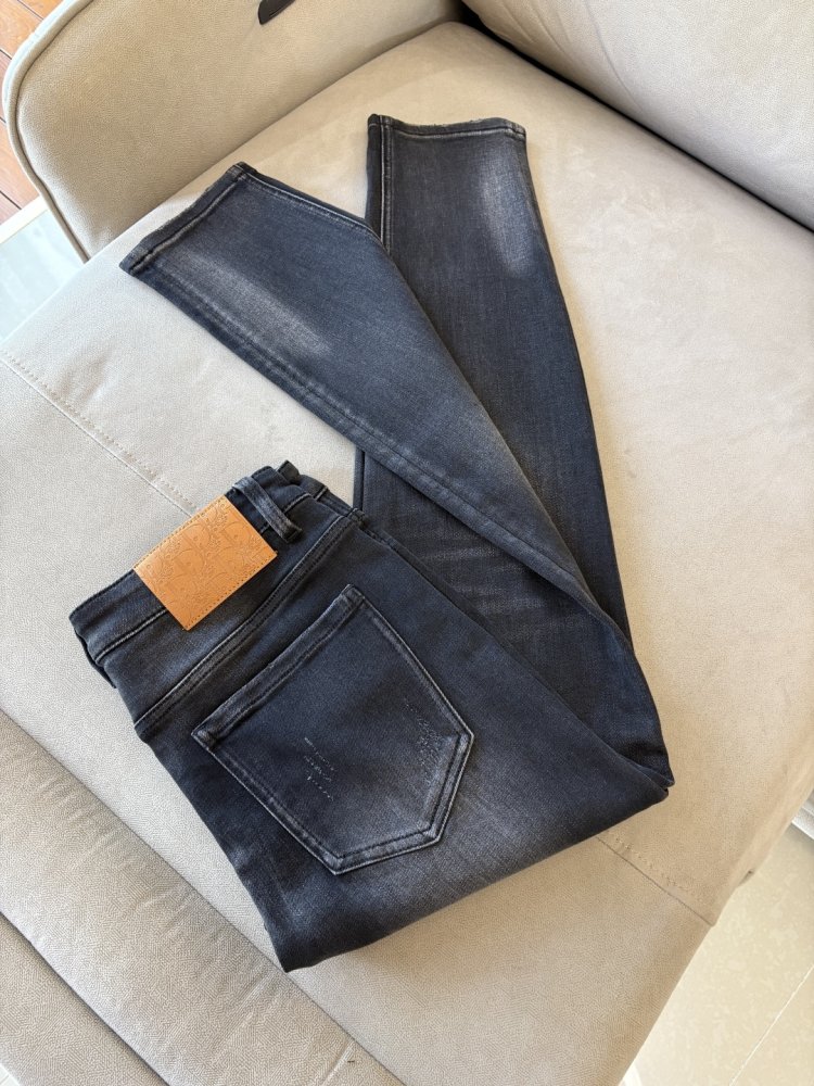 Джинсы мужские фото 2