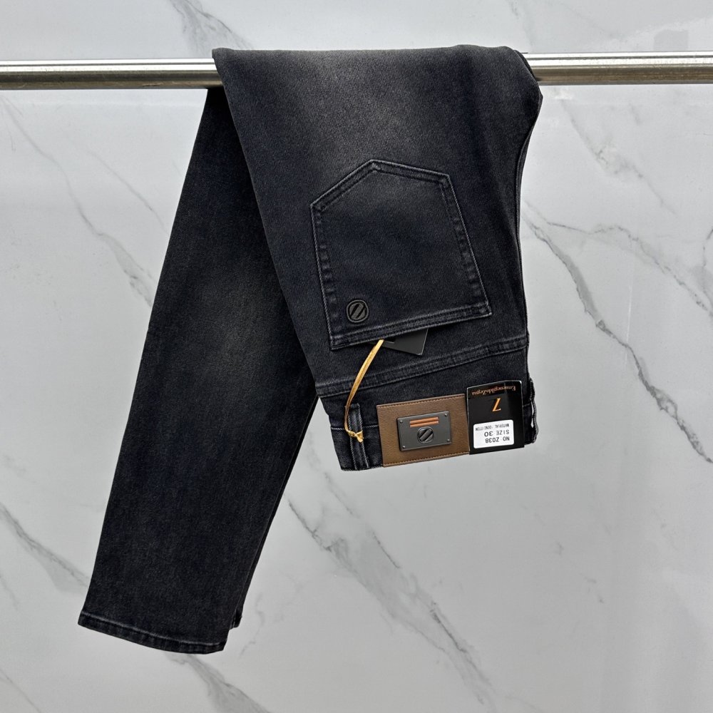 Джинсы мужские фото 2