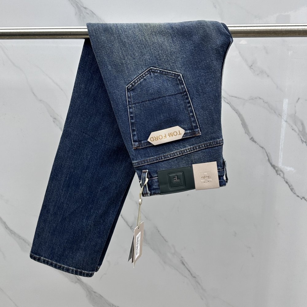 Джинсы мужские фото 2