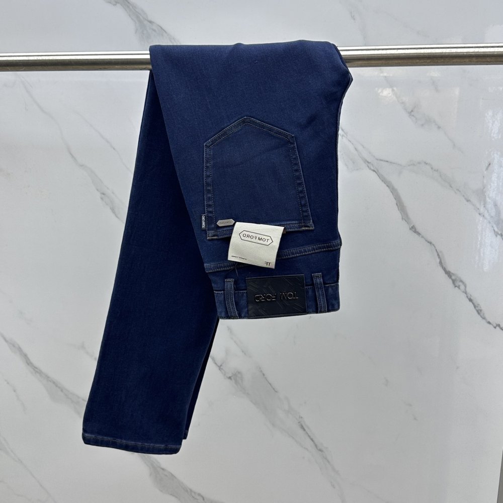 Джинсы мужские фото 2