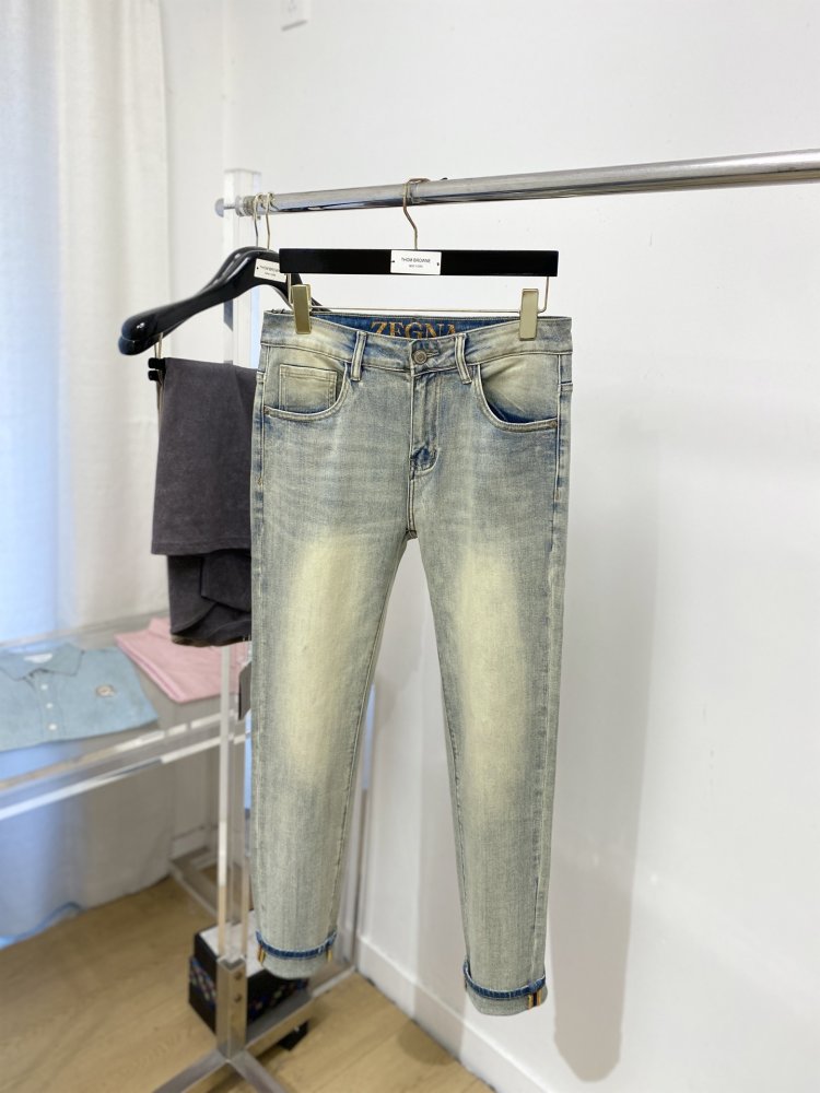 Джинсы мужские фото 2