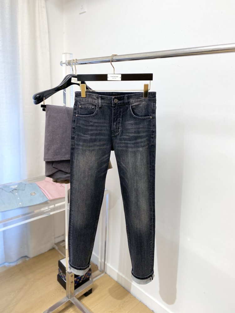 Джинсы мужские фото 2