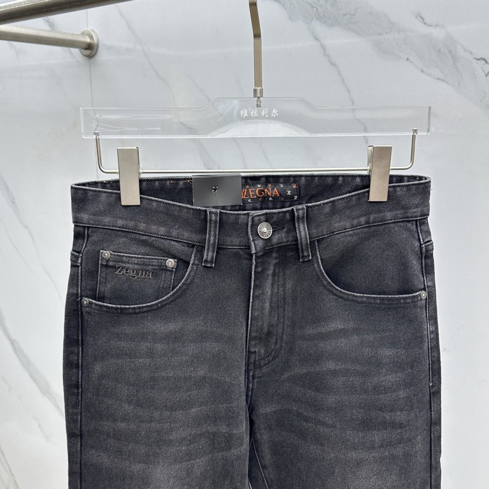 Джинсы мужские фото 4