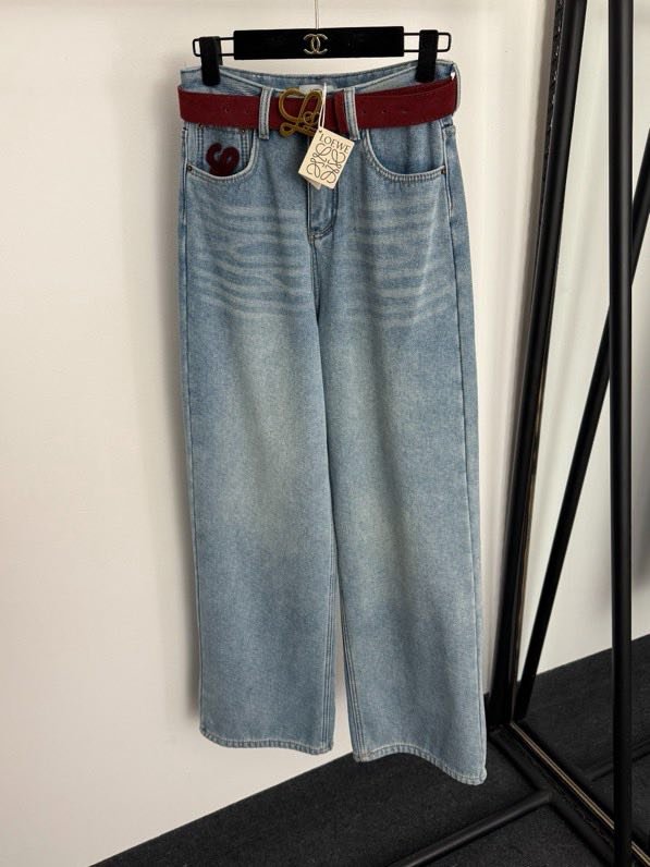 Джинсы с высокой талией