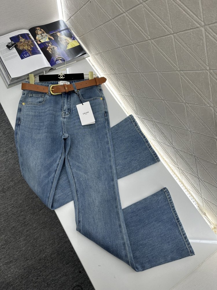 Джинсы женские с поясом и расклешенными штанинами фото 7