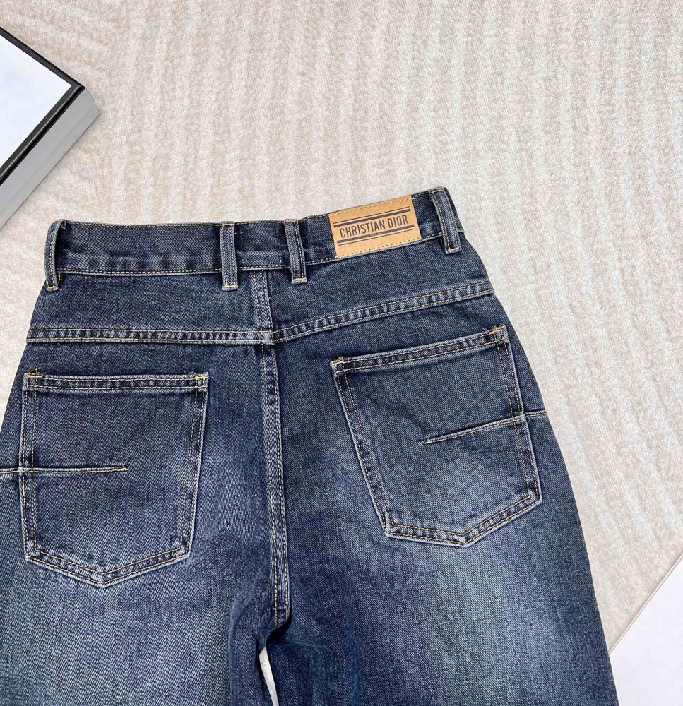 Джинсы женские фото 10