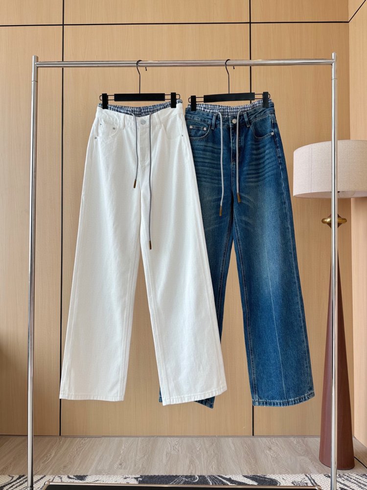 Джинсы женские