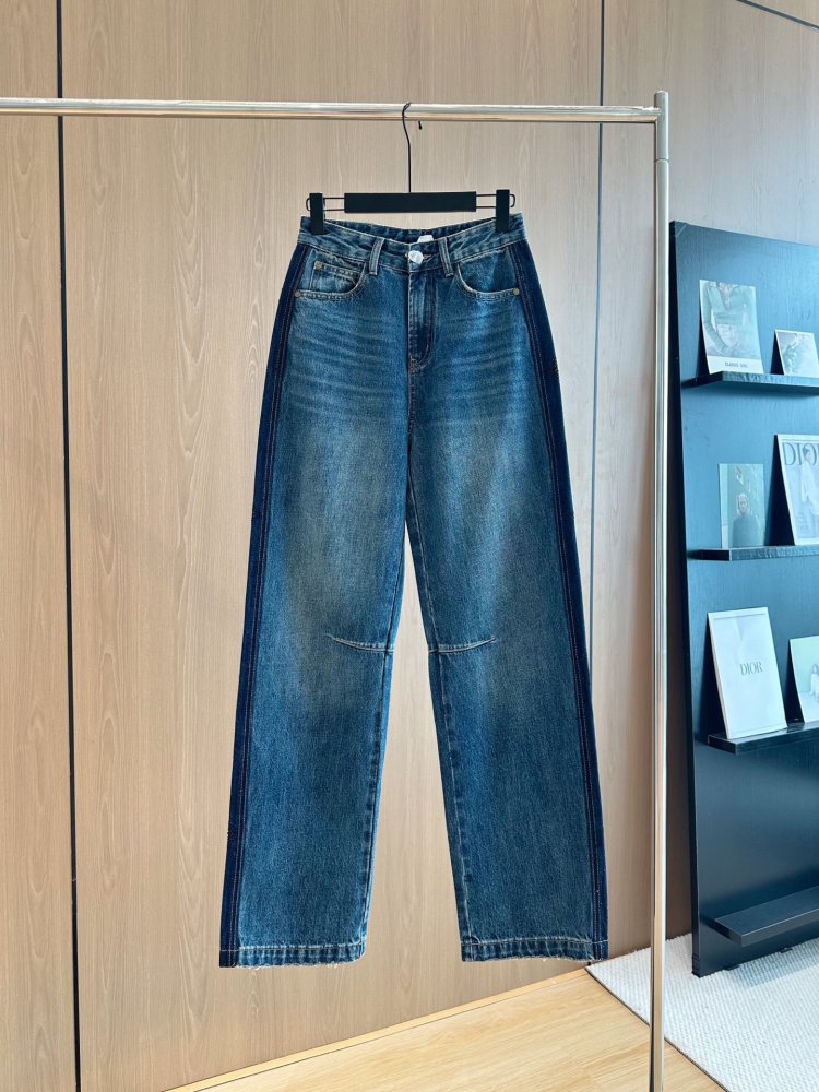 Джинсы женские