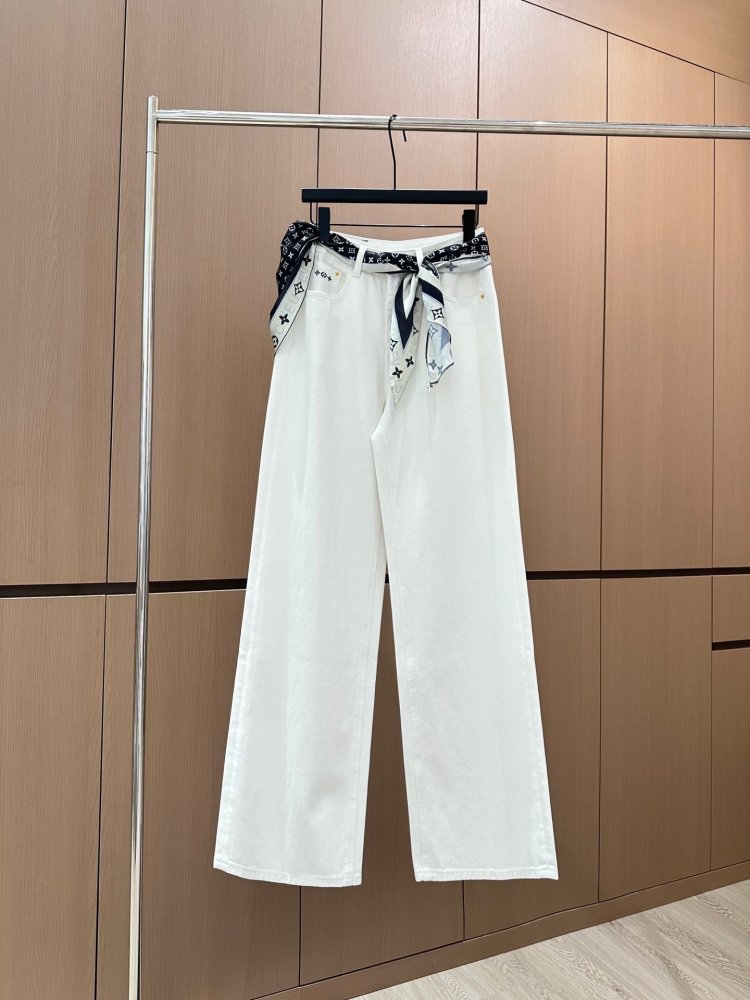 Джинсы женские