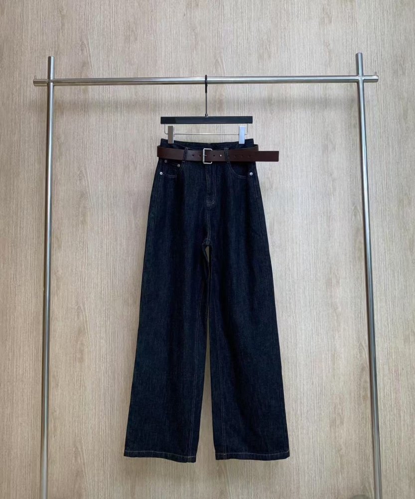 Джинсы женские