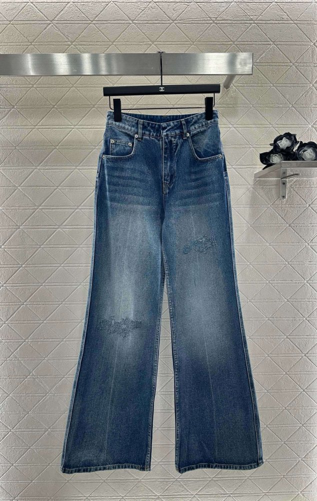 Джинсы женские