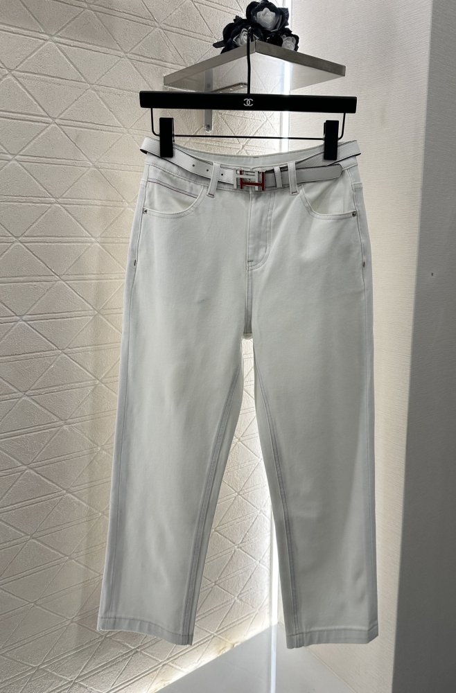 Джинсы женские