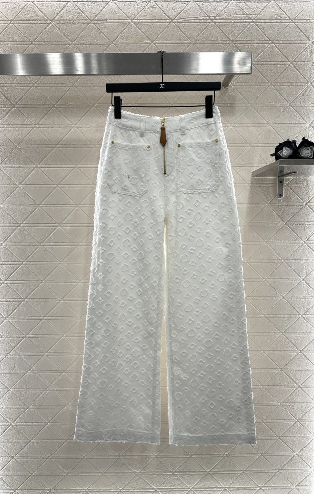 Джинсы женские