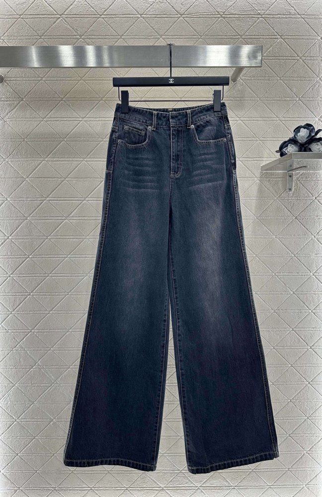 Джинсы женские