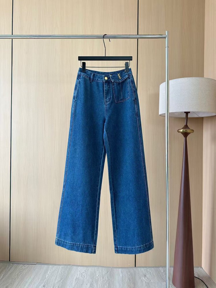 Джинси жіночі