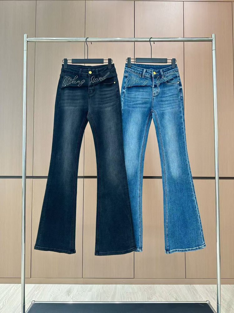 Джинсы женские