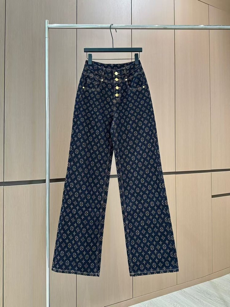 Джинсы женские