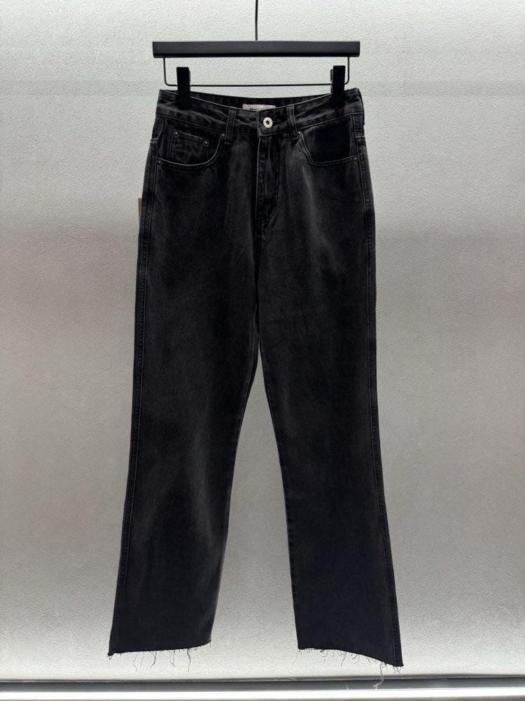 Джинсы женские