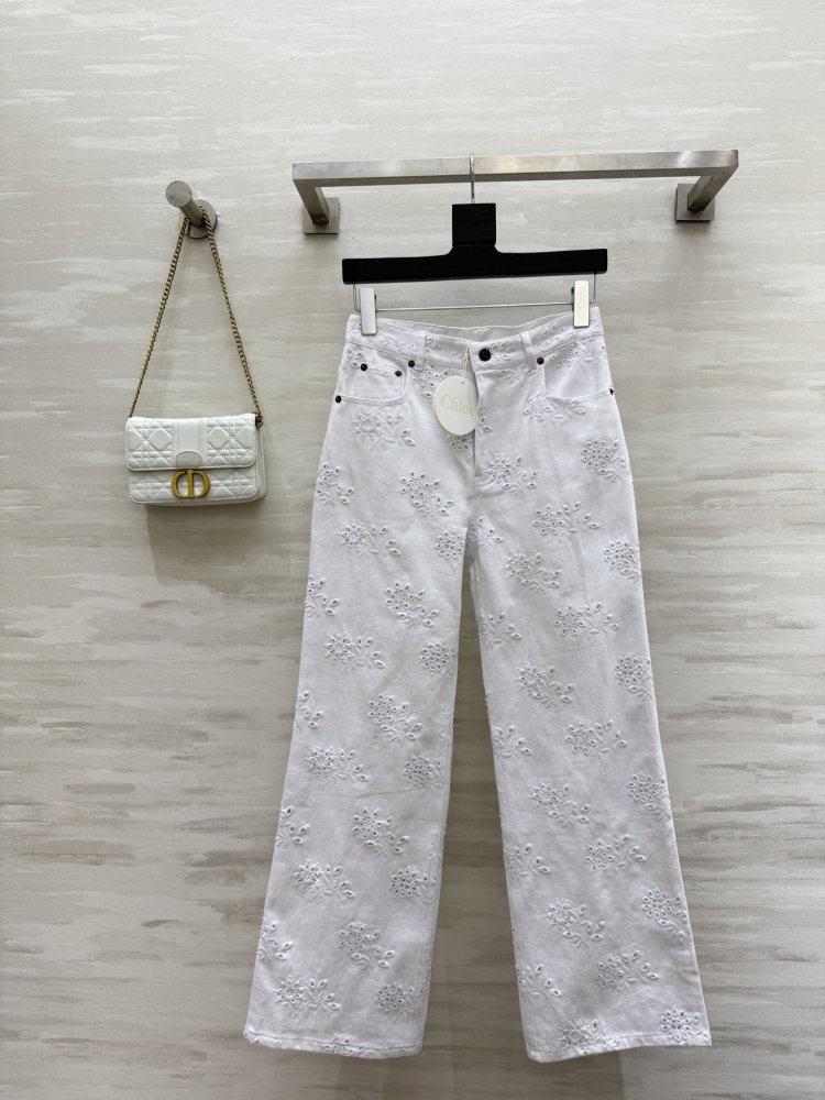 Джинсы женские