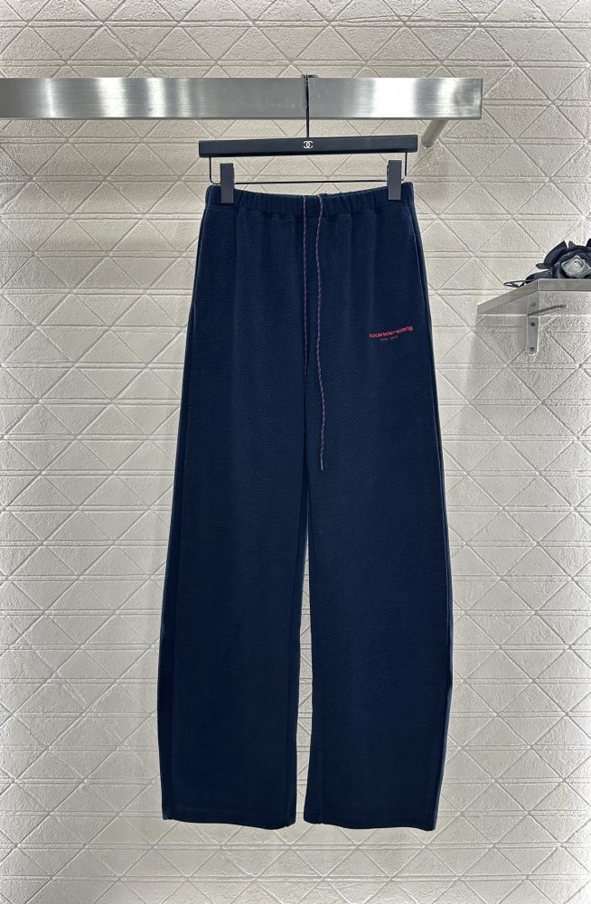 Джинсы женские