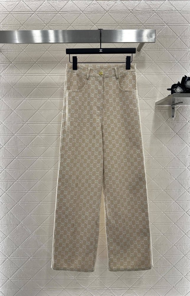 Джинсы женские